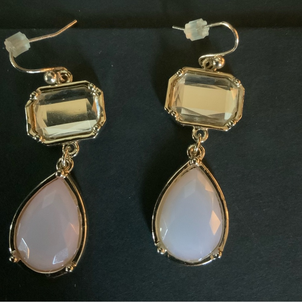 5/$25 Cato Gold tone and Pink Dangle Earrings